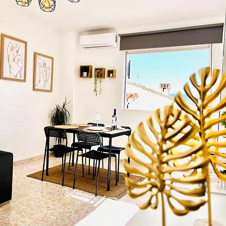 Infantes 8 - Centro Ciudad Apartment *